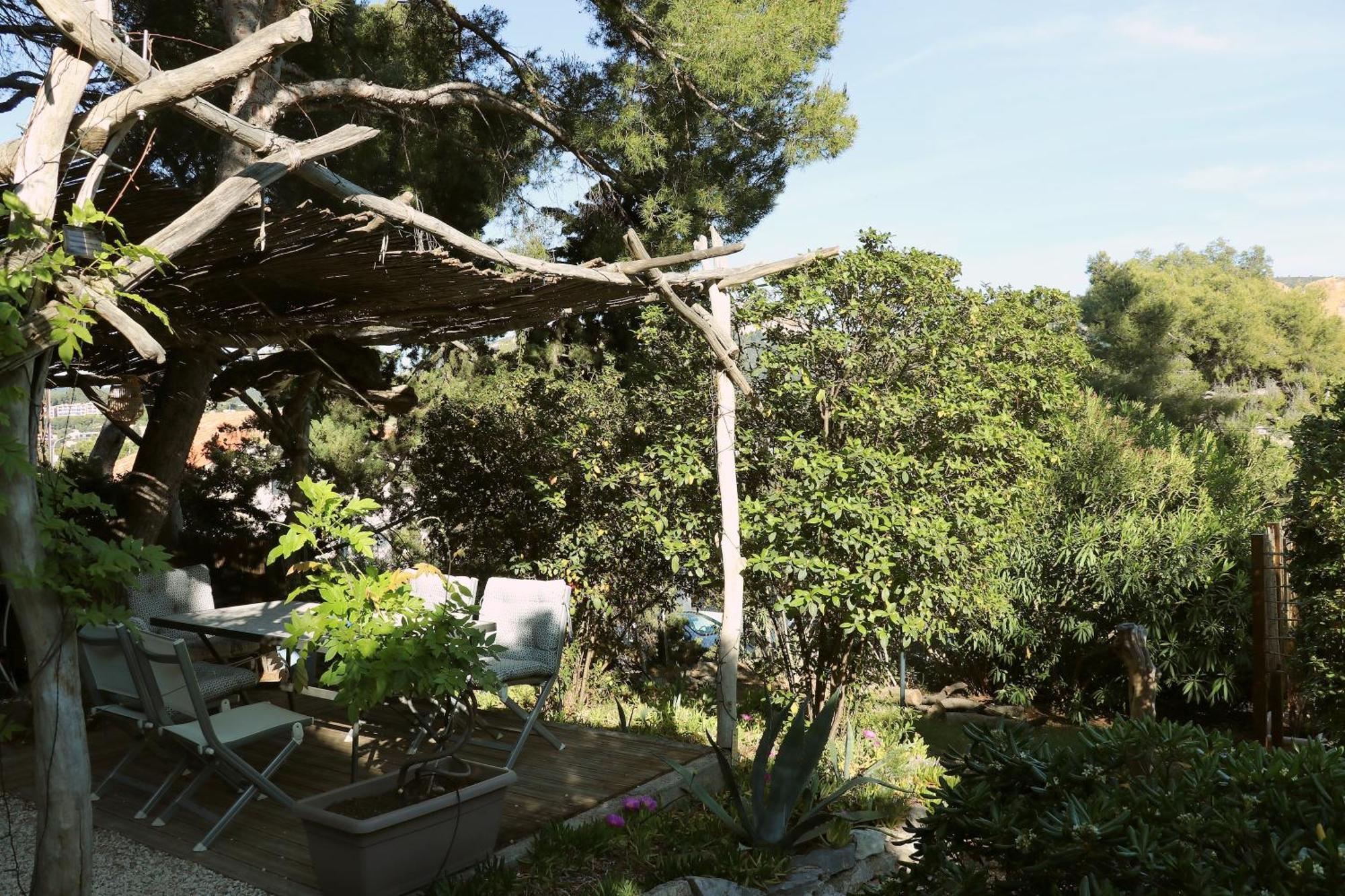 Appartements Avec Jardin Dans Villa Rocaille Cassis Exterior photo